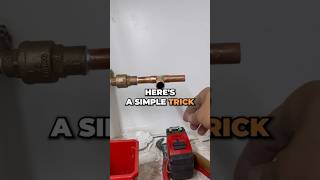 Simple hack to lend a third hand while soldering! #plumbing #plumber #diy