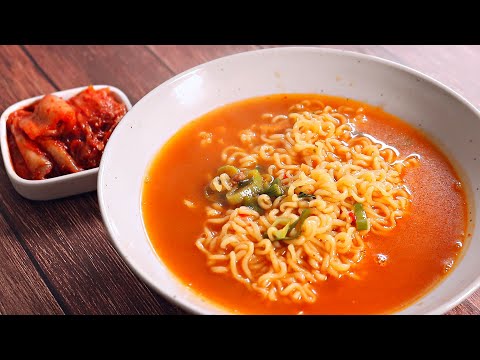 ASMR SHIN RAMYUN 신라면 먹방 辛ラーメン咀嚼音 Korean Spicy Noodles EATING SOUNDS MUKBANG