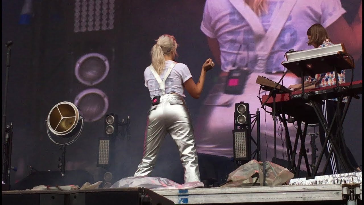 Tove Lo - SheDontKnow (Live) ParkLive at Moscow (28July18)