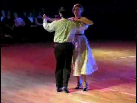 Janice Forsyth and John Salalila, Round 1 (Waltz) ...