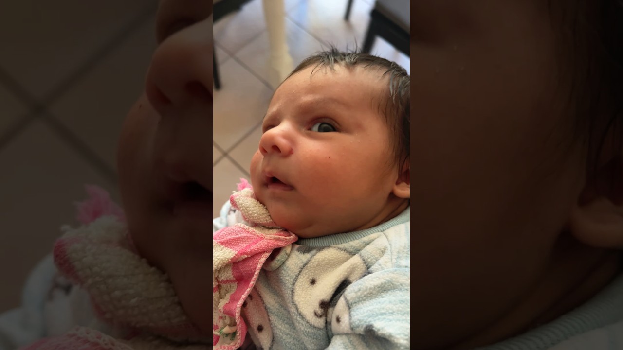 Big sister can DANCE: Wait for the eyebrow 😂💃 #babyboy