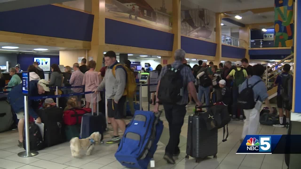 New airline automatic refund rule is in effect; what it covers - YouTube