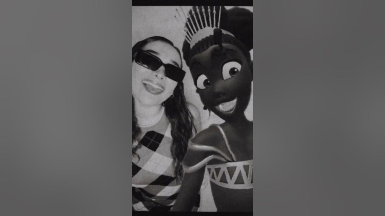 photo booth trend in the metaverse #animation #memelife #animationmeme