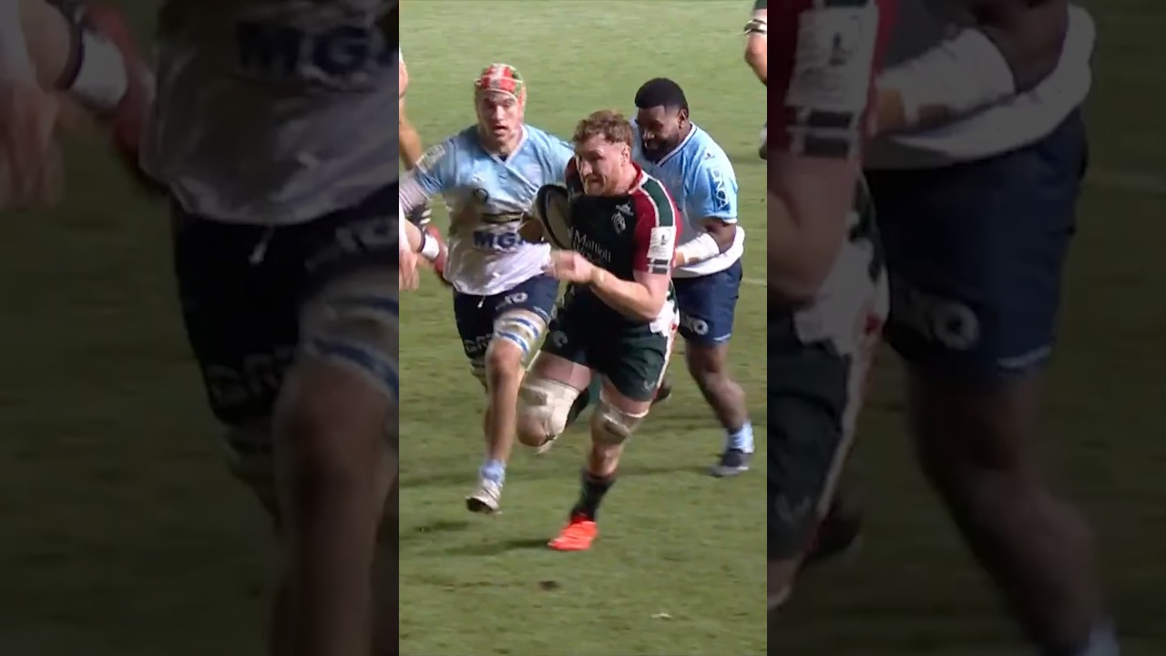 Ollie Chessum pouncing on a loose ball for Leicester Tigers 🐯 | 