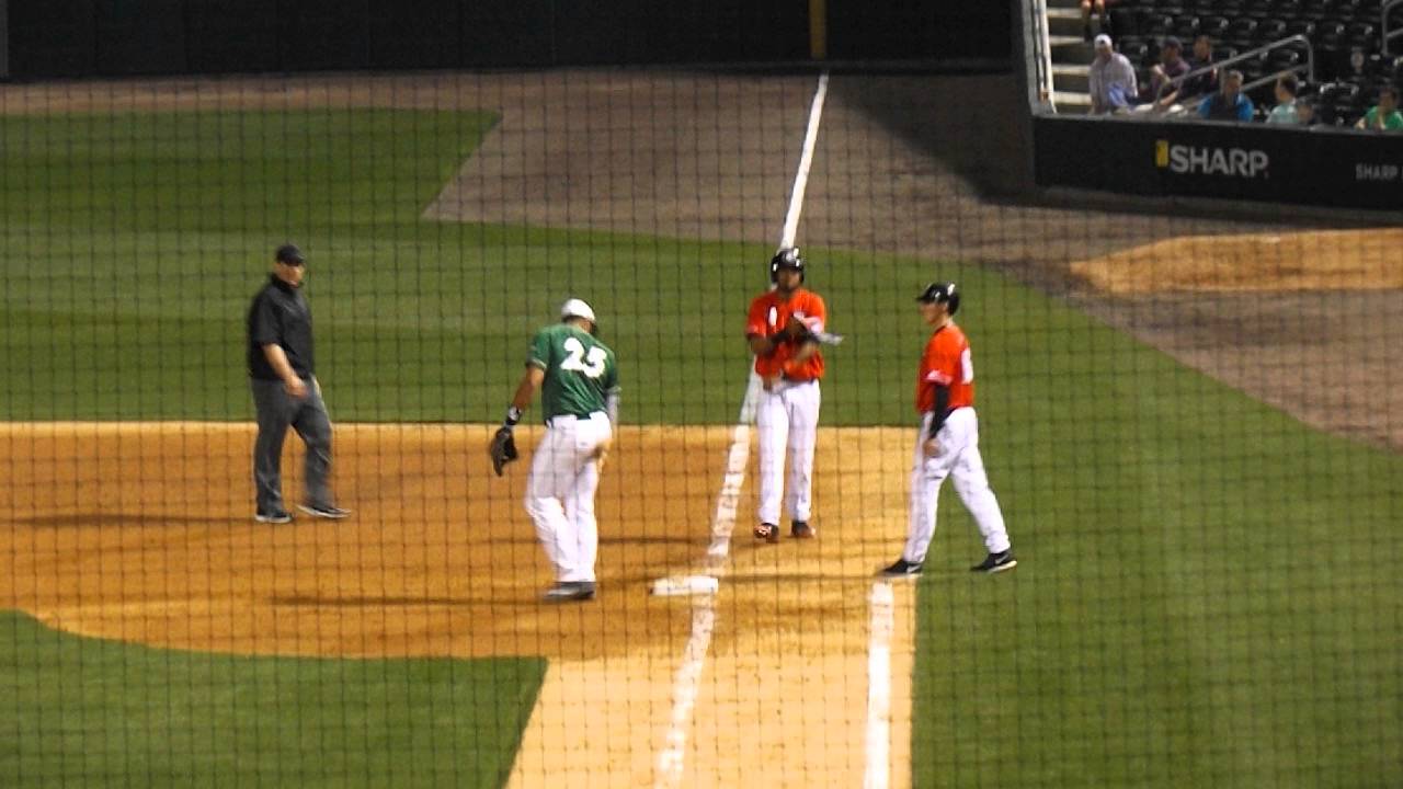 Nick King (Palm Springs, CA) Georgia Bulldogs - Batting against Charlotte 49ers - YouTube