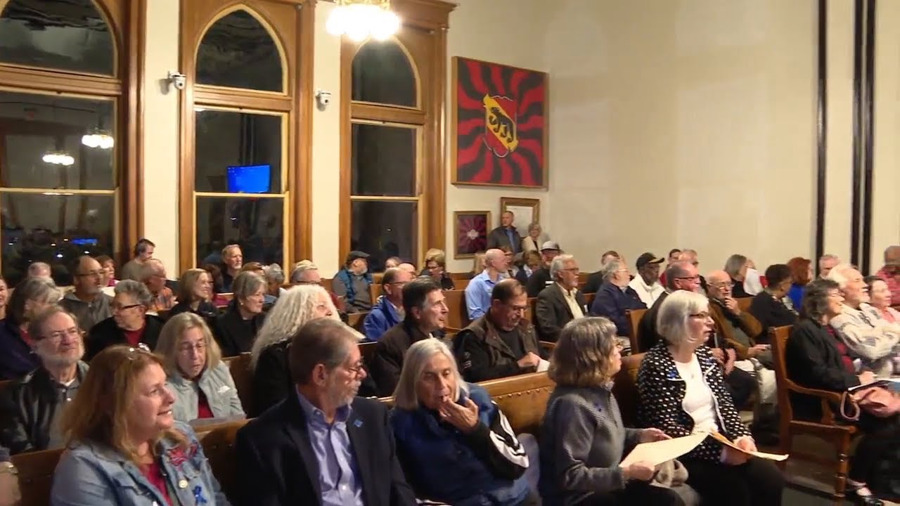 New Bern community rallies for inclusion of Menorah in holiday park display amid board's silence