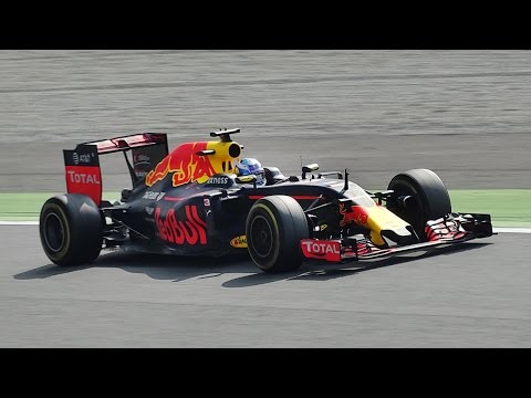 Formula 1 (F1) 2016 Sound In Action - Mercedes W07 vs McLaren MP4-31 vs Red Bull RB12 & More!!