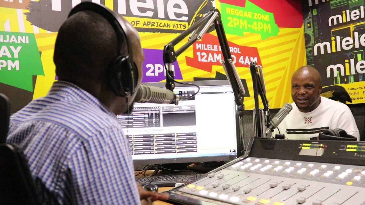 Female college student returns Top City Politicians gifts | Jalas wilbroda son