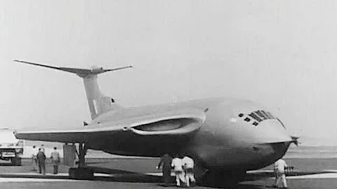 HP80 Victor V-Bomber Construction: The Crescent Wi...