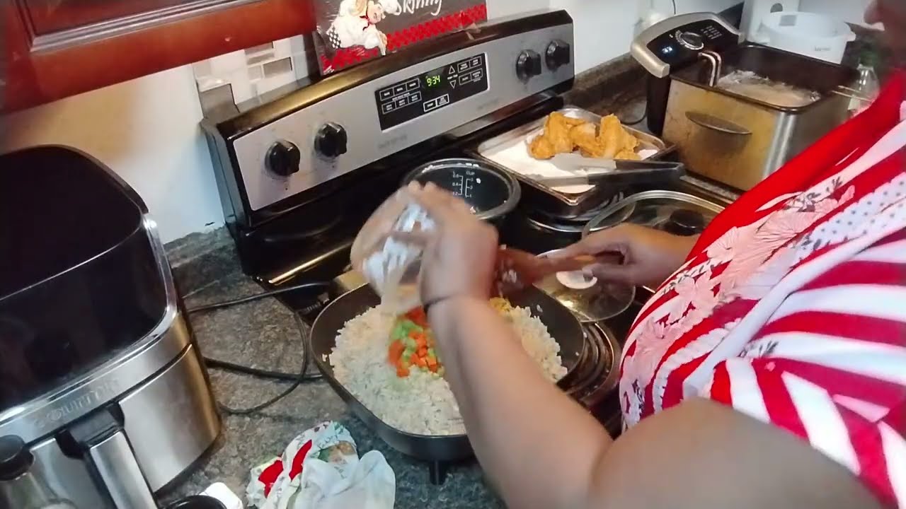 Chinese Fried Chicken & Shrimp Fried Rice #dinner #friedchicken #food #friedrice