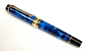 Fountain Pen Review: Aurora Optima Auroloide