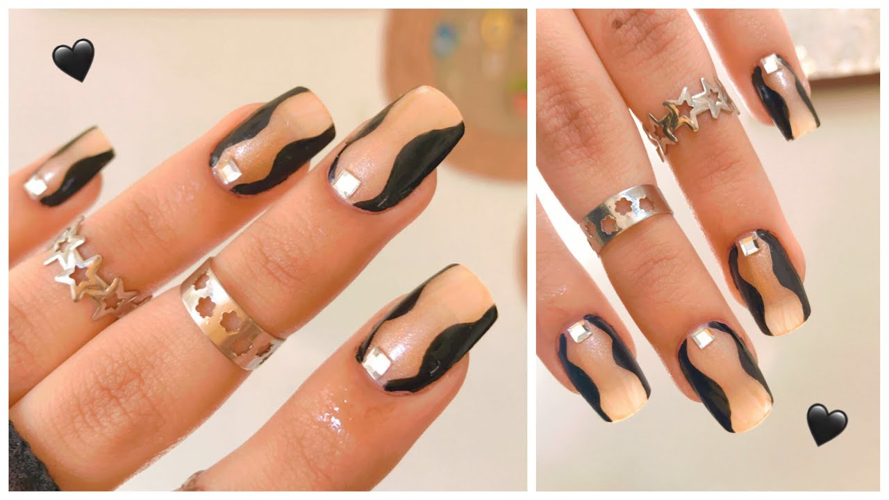 Easy nails design 🖤 