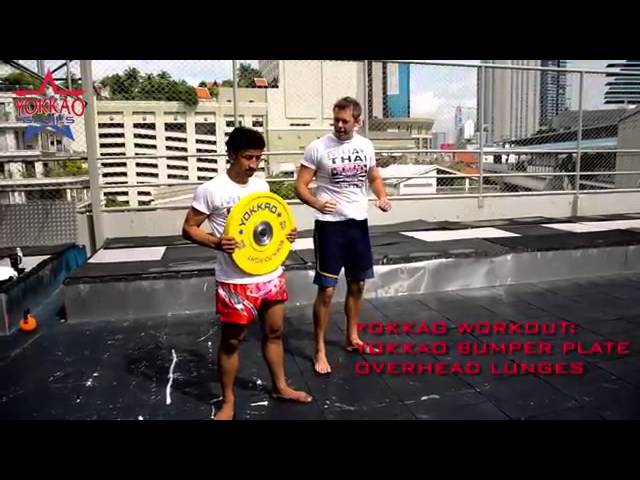 YOKKAO Workout YOKKAO Bumper Plate Overhead Lunges by Pakorn PKSaenchaimuaythaigym