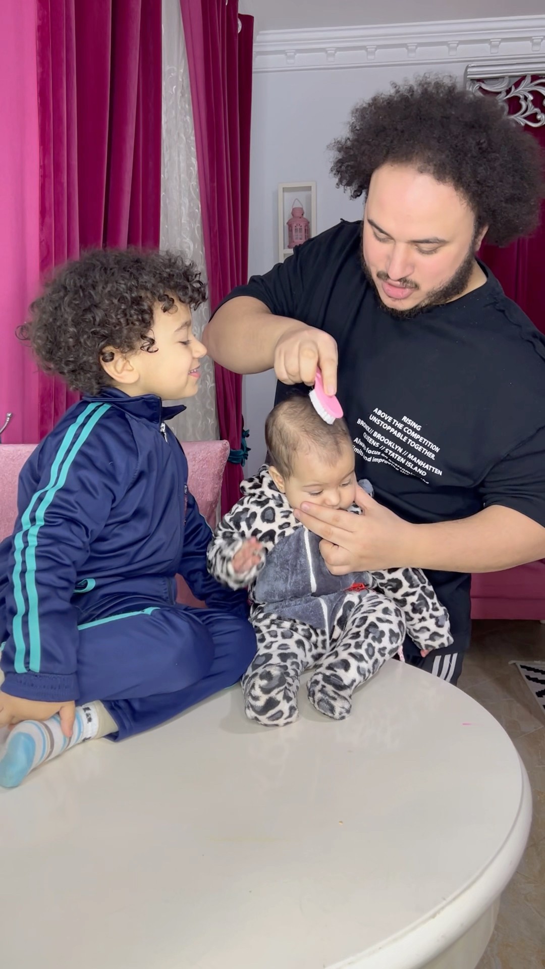 لما بنتك يطلعلها شعر بالغلط ??