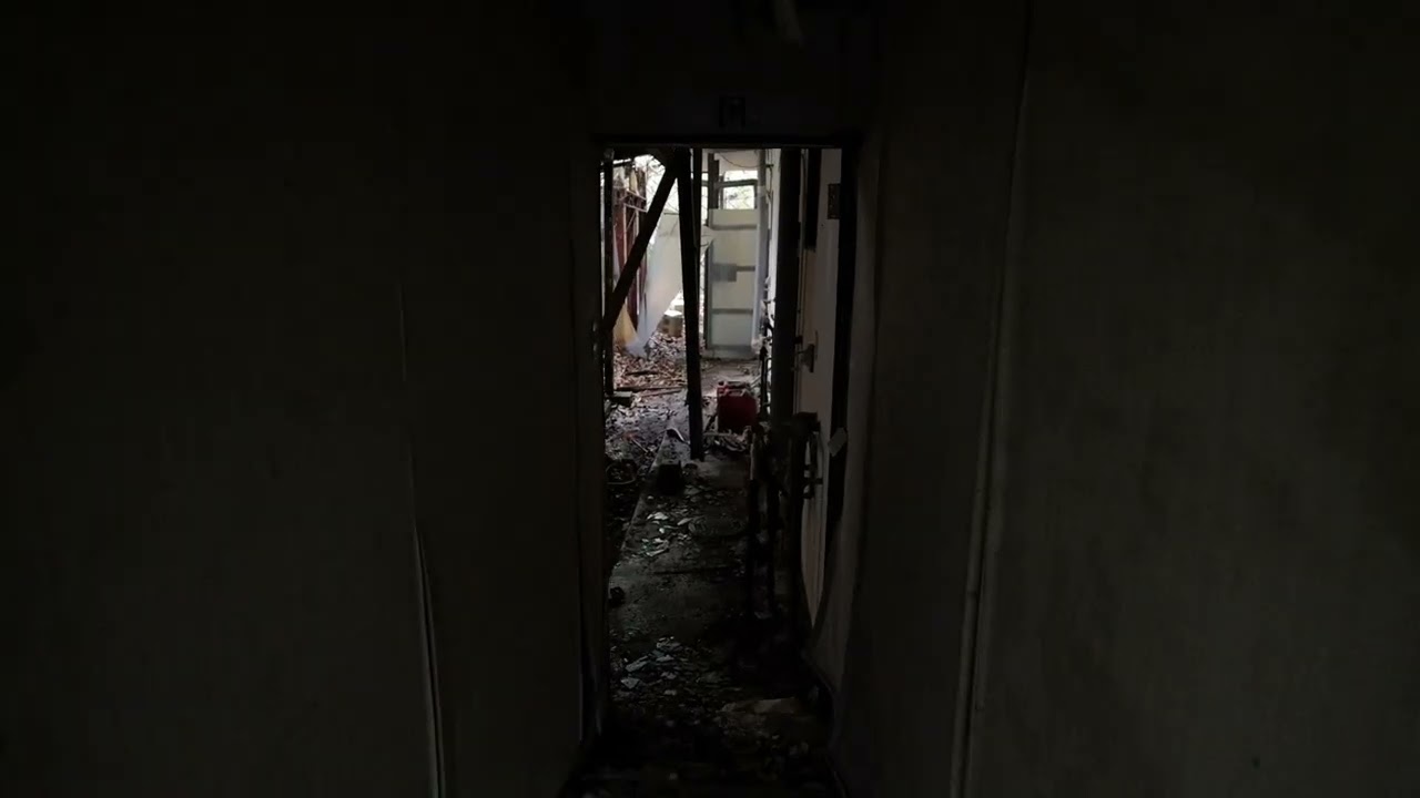 【期間限定配信】リアルな暗さが美しい雨の廃ラブホテル　後編