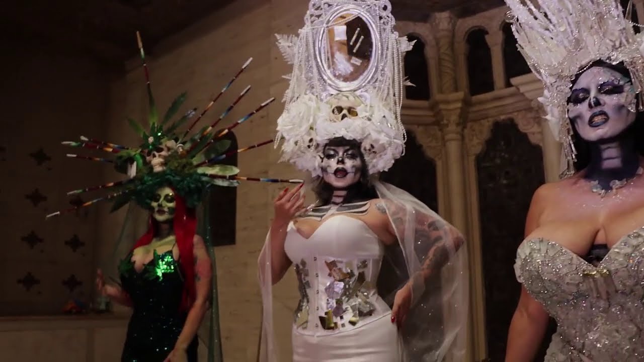 COKA Y MARIJUANA - DeCalifornia (Official Music Video)