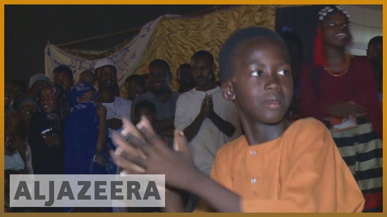 احتجاجات السودان: الدروس المستفادة من الاعتصام الليلي | الجزيرة الإنجليزية
