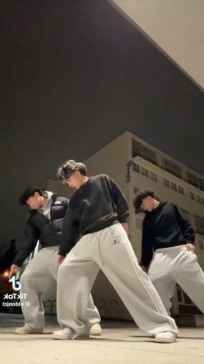 Download lagu [Mirrored] Angel Number #choreography #mirrored #dancer #tiktokdance