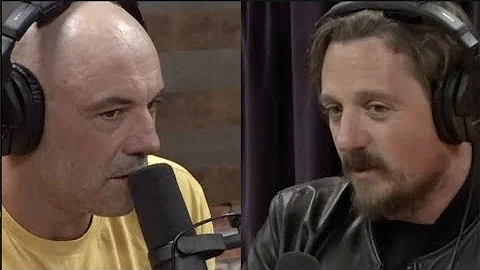 How Sturgill Simpson Avoided Record Company Meddling | Joe Rogan
