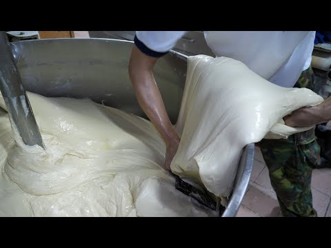 Bread(Ham with Cheese, Raisin) - Taiwan Bakery Food 羅東美食 北海道烘焙坊 維也納吐司(起司、火腿), 葡萄吐司