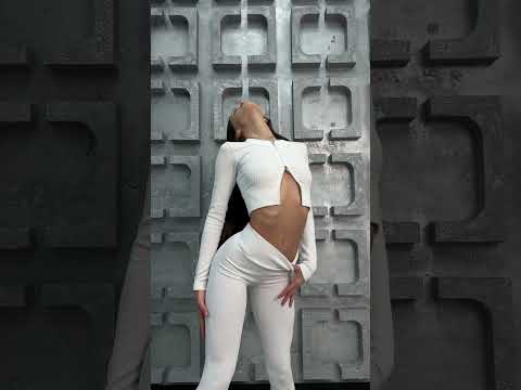 Білий фітнес костюм рашгард з змійкою і легінси з подвійним пуш ап Преміум, видео 1