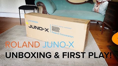 Roland Juno-X uitpakken en eerste speelbeurt
