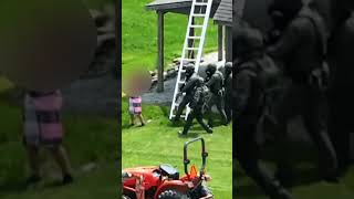 Suspect accused of stabbing Wayne County sheriff & deputy captured after manhunt