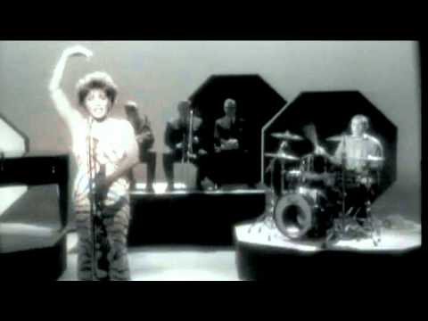 Shirley Bassey - Big Spender Shirley Bassey - Big Spender