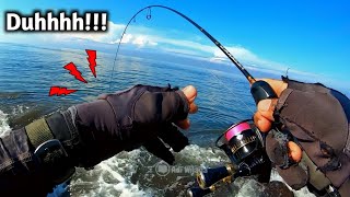 FULL STRIKE! GOOD WEATHER, MICROJIG AND SOFTLURE ARE AWESOME! Ultralight Fishing screenshot 2