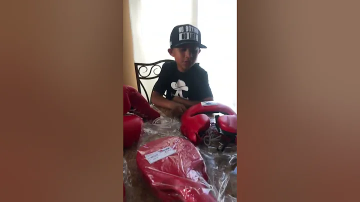 LUIS ARTURO TELLEZ Buys Winning Boxing Gear FROM R...