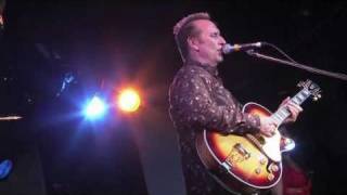 Watch Colin Hay Be Good Johnny video