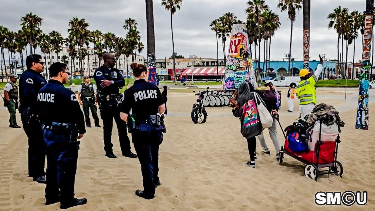𝗢𝗙𝗙 𝗧𝗛𝗘 𝗪𝗔𝗟𝗟: Police Enforce Homeless Sweep at Venice Graffiti Landmark