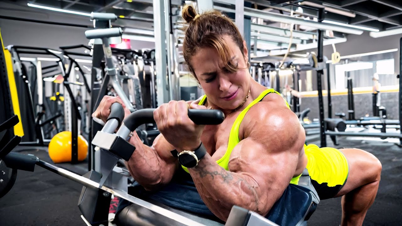 Бехназ Азар | Сильная, неукротимая и непобедимая женщина-бодибилдер