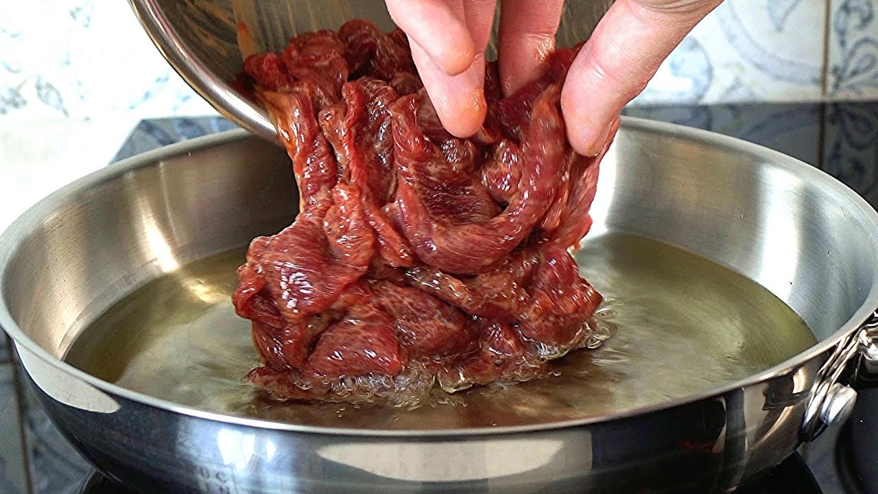 Китайский СЕКРЕТ Нежнейшей Говядины в устричном соусе и салат из одуванчиков (фризе или рукколы)