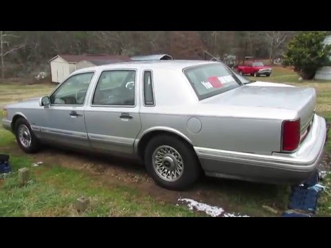 1995 Lincoln TownCar with Flowmasters