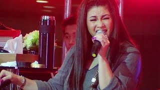 REGINE VELASQUEZ - Weak (The Regine Series Nationwide Tour - SM Megamall)