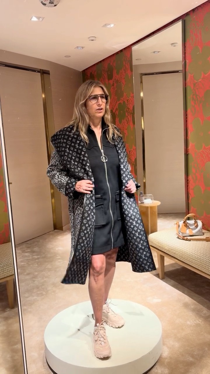 Louis Vuitton NYC Look #4! 😱 I Added ONE MORE OUTFIT! Help Me