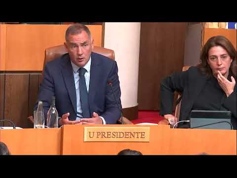 Image du reportage Sviluppu è sicurisazioni di l’insignamentu immersivu : Eveline Galloni d'Istria / Gilles Simeoni (Fà Populu Inseme - Assemblea)