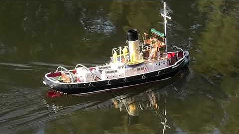 Mostly scratch built RC tug has first run on the pond