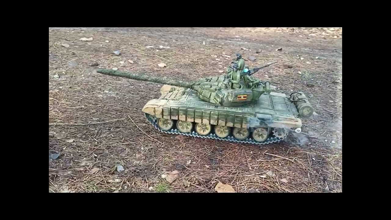 RC 1/16 T-72 ERA Ugandische Ausführung 