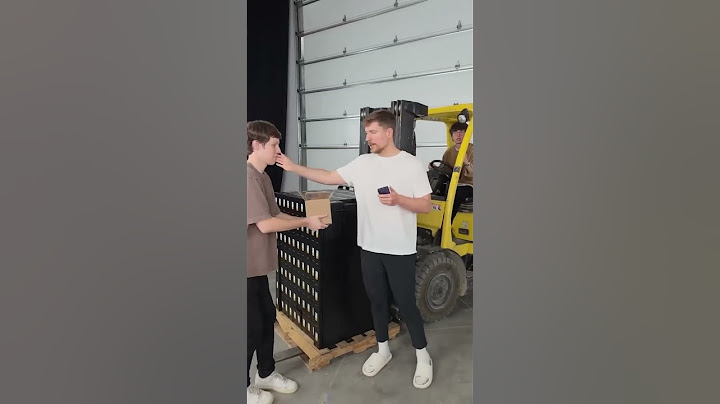 Giving 1000 phones away! #smartphone #tech #mrbeast