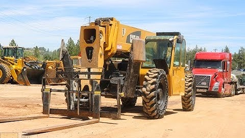 USED FORKLIFT FOR SALE 2013 CAT TL1255 FORKLIFT TELEHANDLER 3000HRS TIER 3 12K RATING