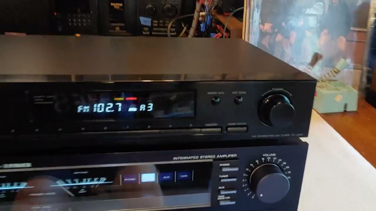 SONY ST-JX411 Stereo AM FM Tuner. DEMO. - YouTube