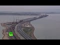 Крымский мост открыли для движения легковых автомобилей