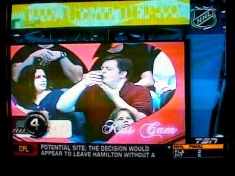 Kiss Cam - Dude picks BEER over GF