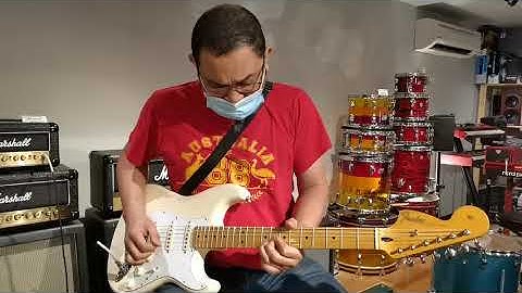 Aman Sabran Trying Fender Jimi Hendrix Strat