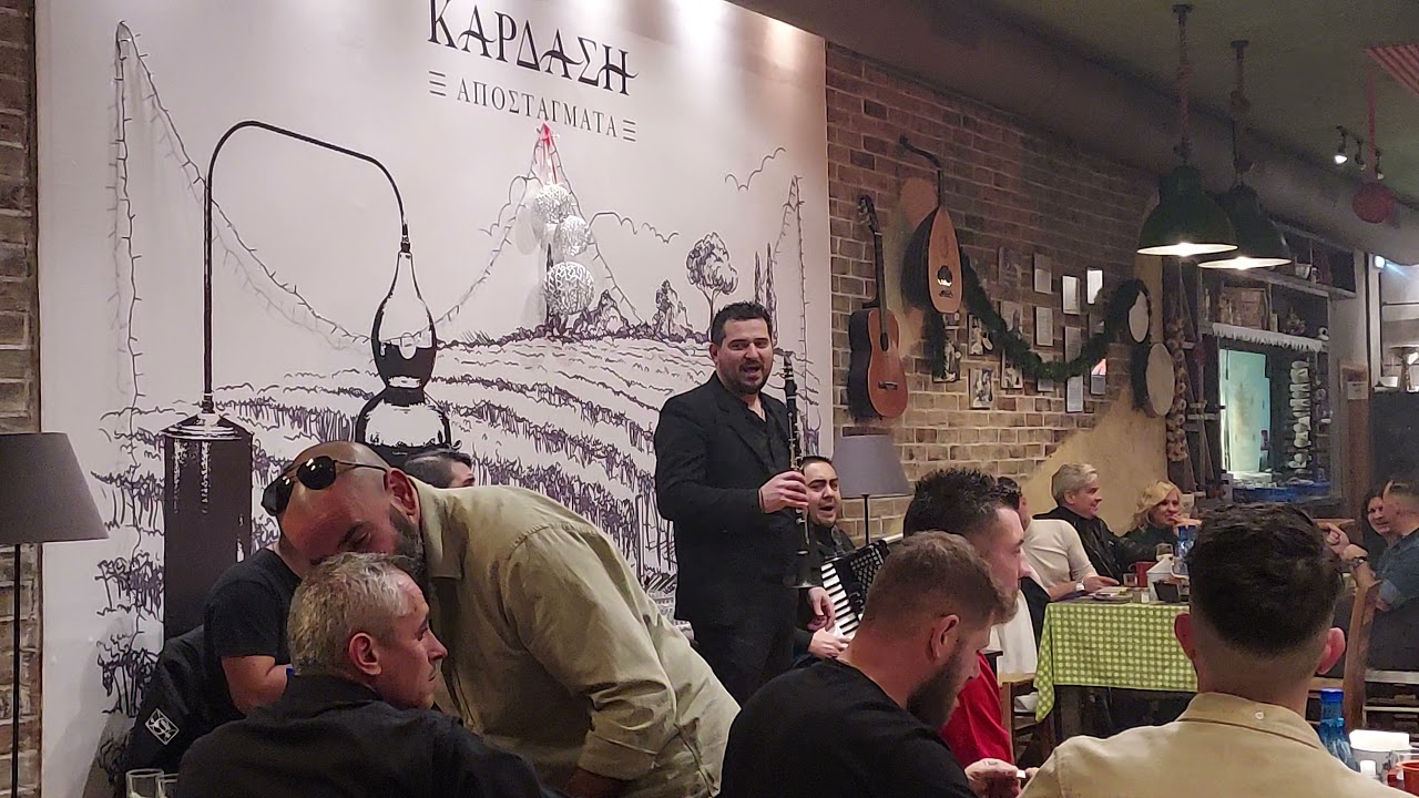 Βαγγέλης Πέγιος στα σκέτα στη Λάρισα