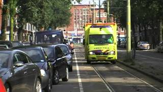 Ambulance 15-101 Komt met Spoed aan bij Woningbrand Den Haag