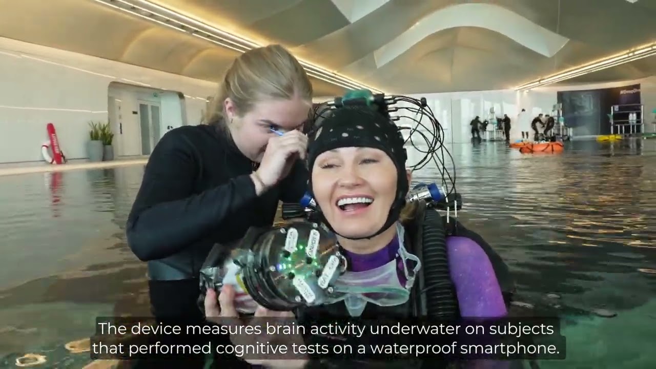 A research team from DAN (Divers Alert Network) conducted experiments at Deep Dive Dubai.