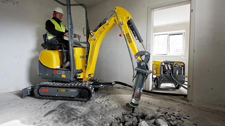zero emission excavator in action | Wacker Neuson 803 dual power